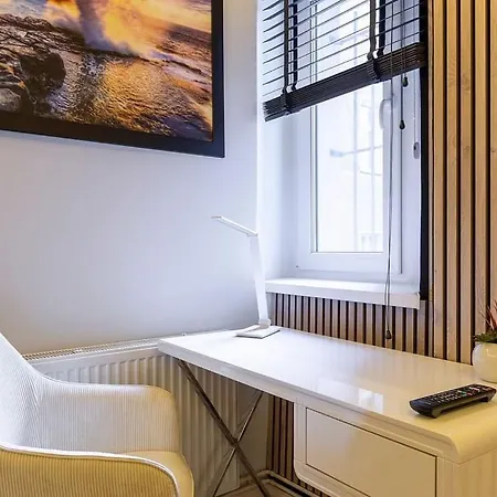 I Sunshine 2-br I 62m2 Apartment *